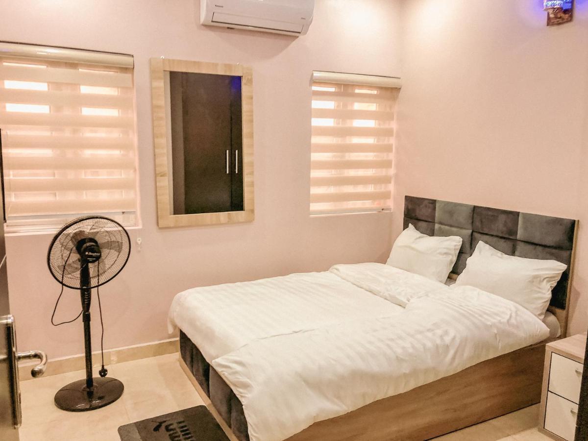 Crayford Homes Ikeja Exteriör bild